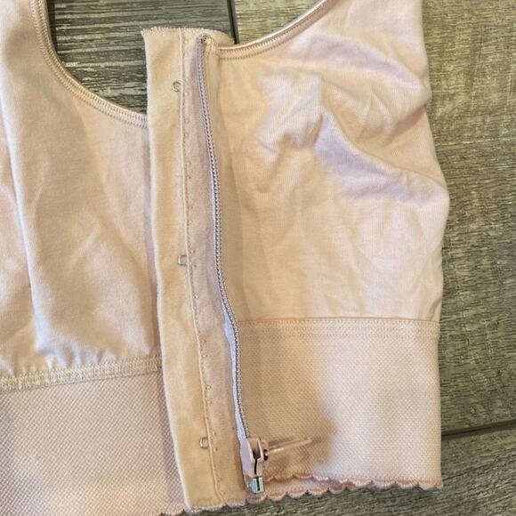 American Breast Care Women's 519 Compression Bra Beige Size 38D/E - Picture 10 of 12